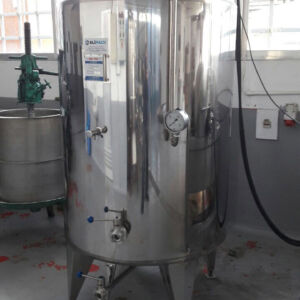 Pressure tank for sparkling wines supplied to several wineries.